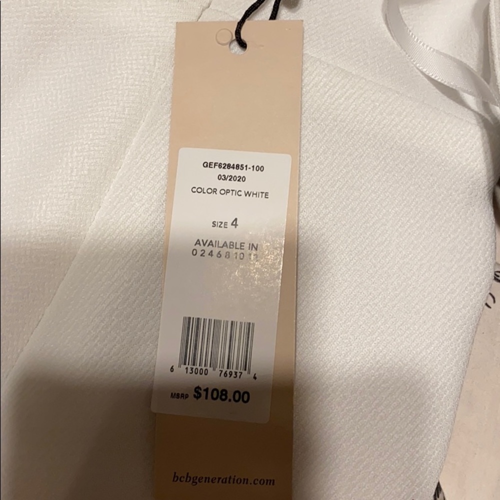 White Dress. - Picture 7 of 7